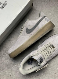 Кроссовки Nike Air Force 1 Low Reigning Champ LV8 Light Grey живое фото 2
